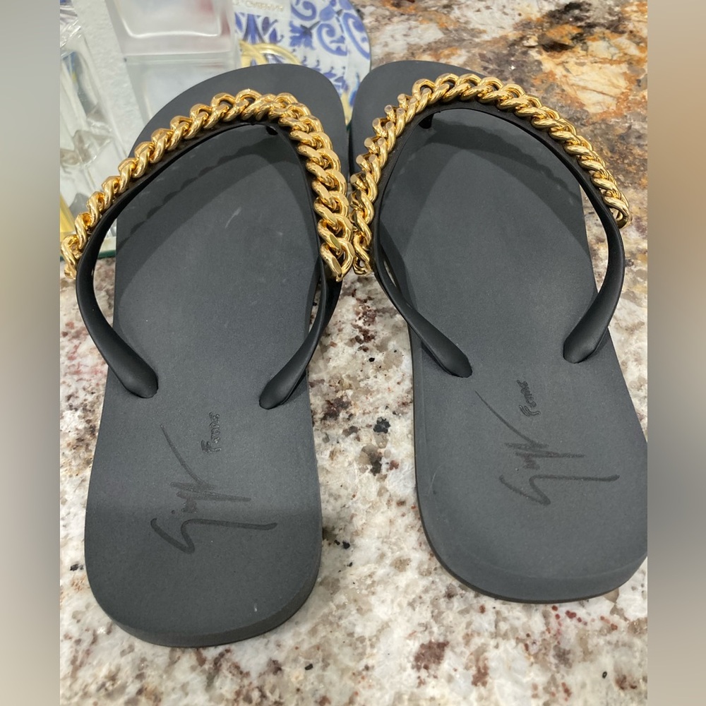 Sandals - Picture 2 of 6